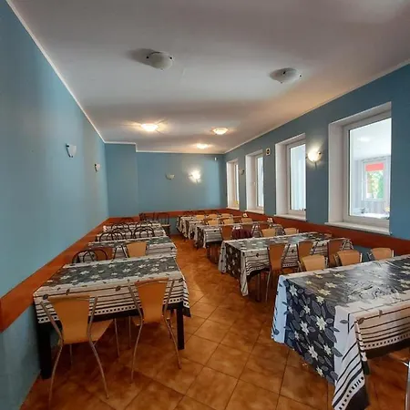 Dom Goscinny Sternik بيت ضيافة *
